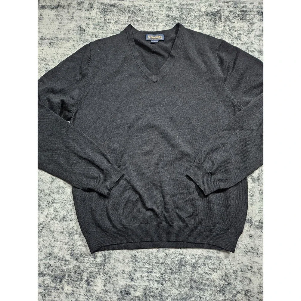 Brooks Brothers Sweater Mens Large Black Extra Fine Merino Wool V Neck Pullover